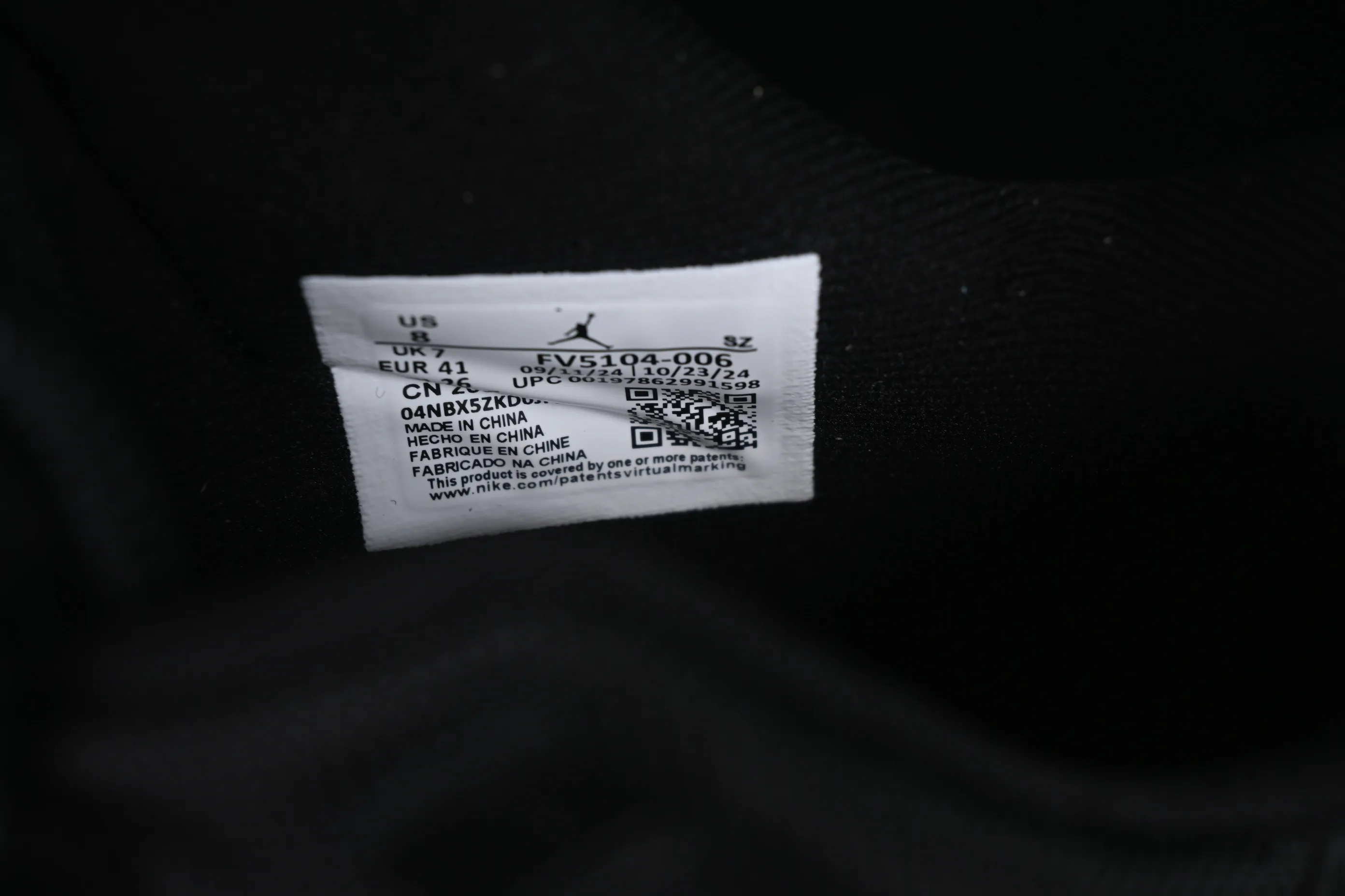 All categories Air Jordan Jordan series basketball shoes Air Jordan 11 F version Air Jordan 11 Low Bred AJ11 Joe 11 patent leather new black and red genuine standard genuine carbon low-top basketball shoes FV5104-006